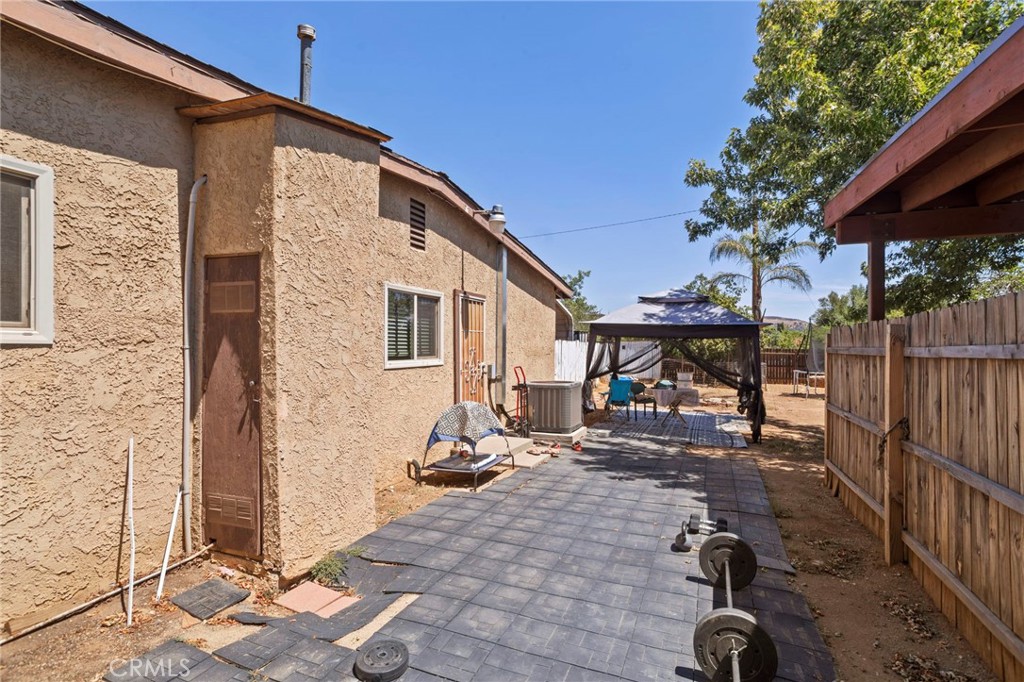 40041 Dutton Property Photo 21