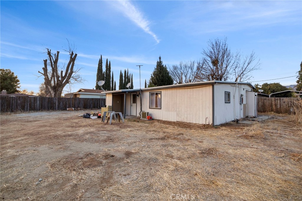 40041 Dutton Property Photo 46