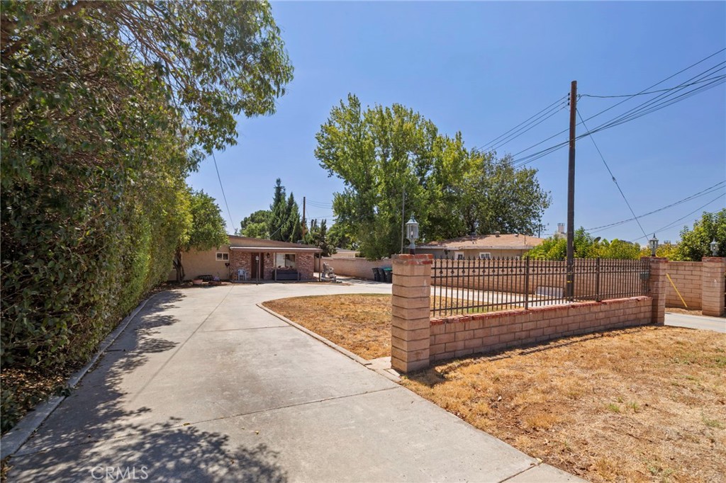 40041 Dutton Property Photo 4