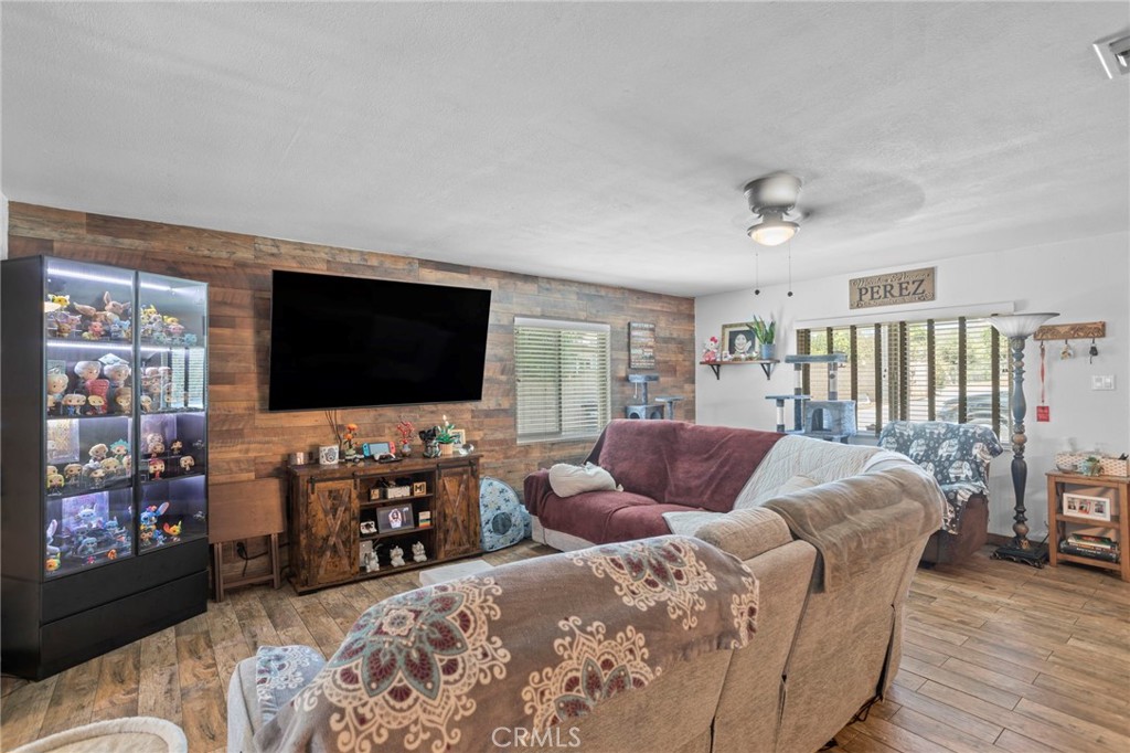 40041 Dutton Property Photo 7