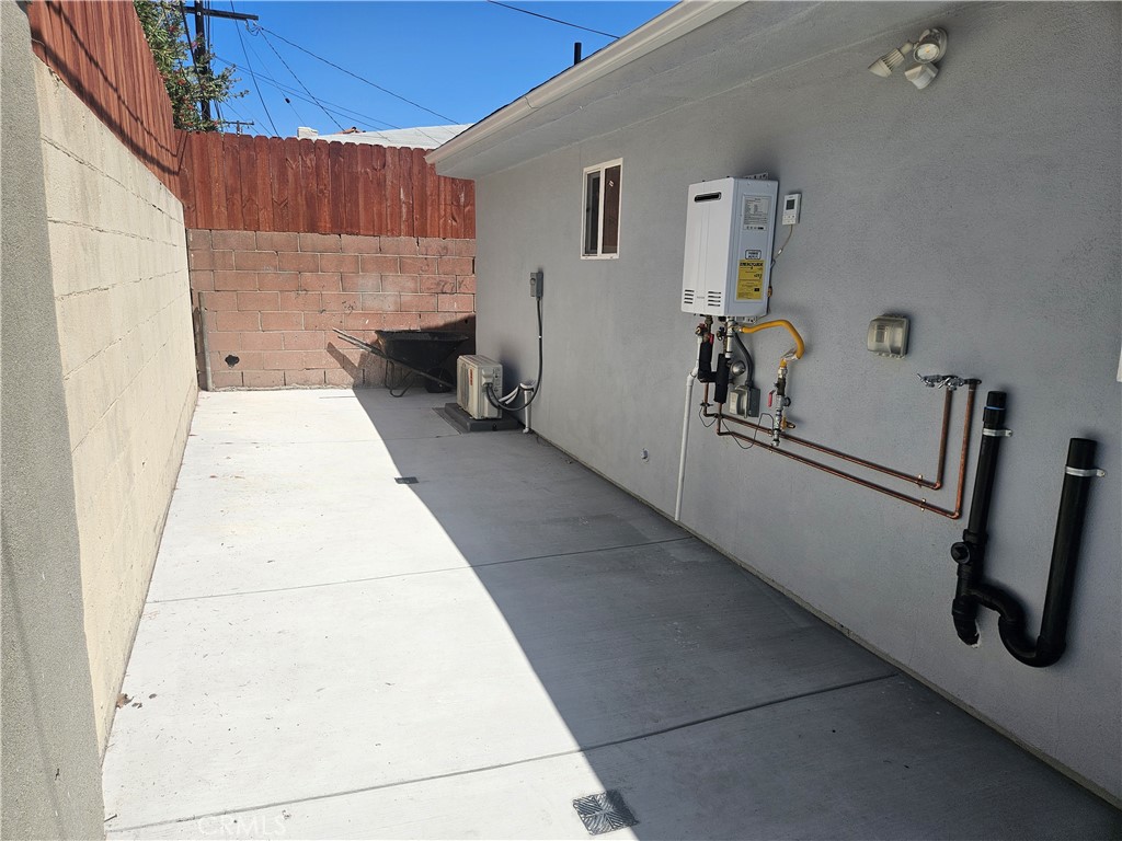 1307 S Woods A Property Photo 19