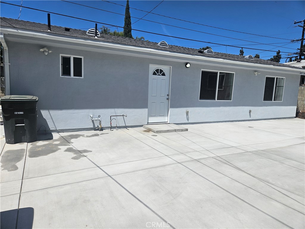 1307 S Woods A Property Photo 22