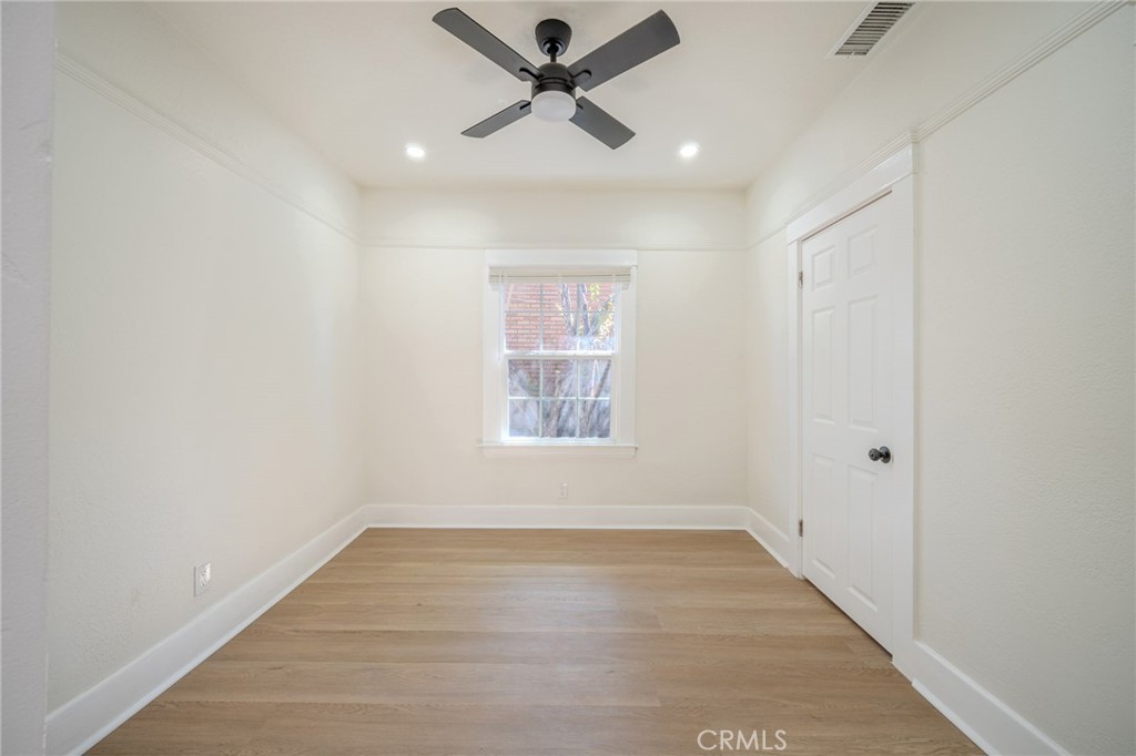 2627 Pomeroy Avenue Property Photo 10