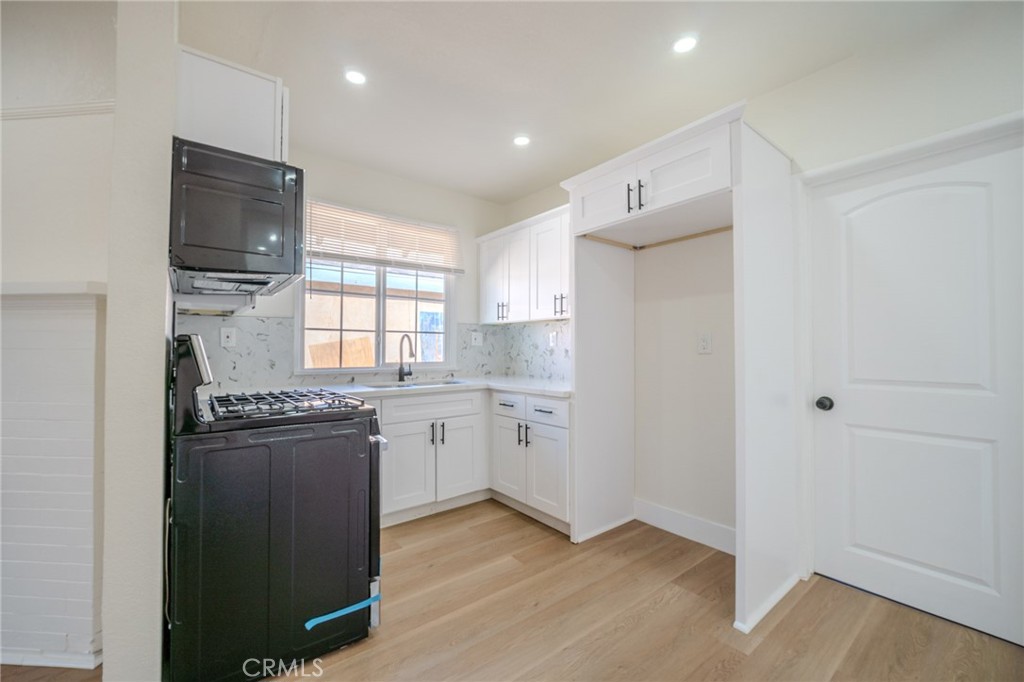2627 Pomeroy Avenue Property Photo 16
