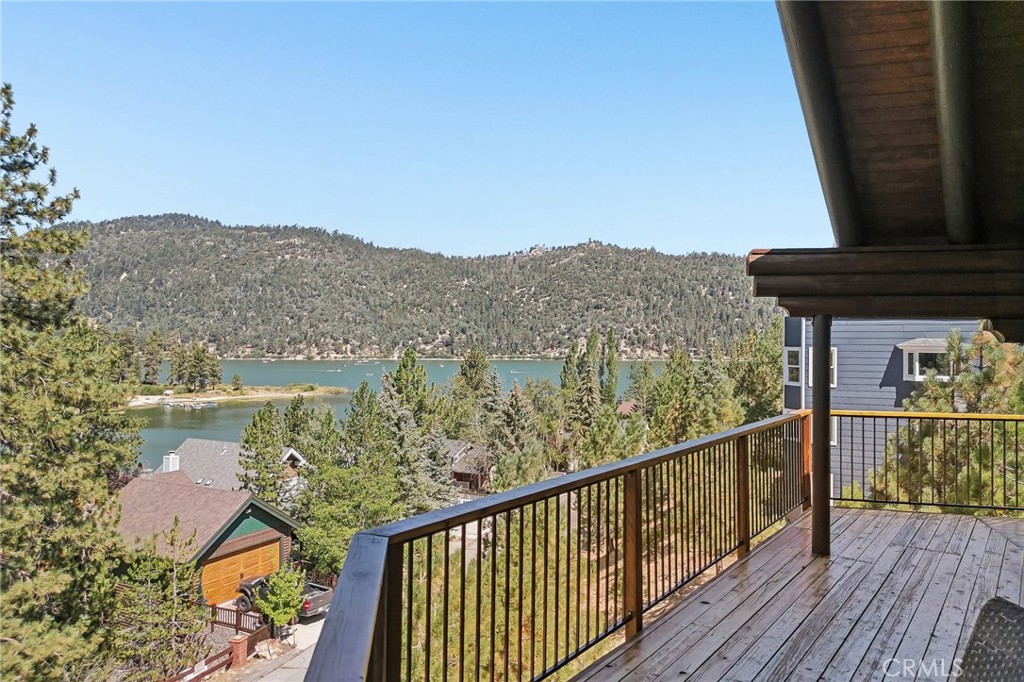 38595 Talbot Drive Property Photo 1