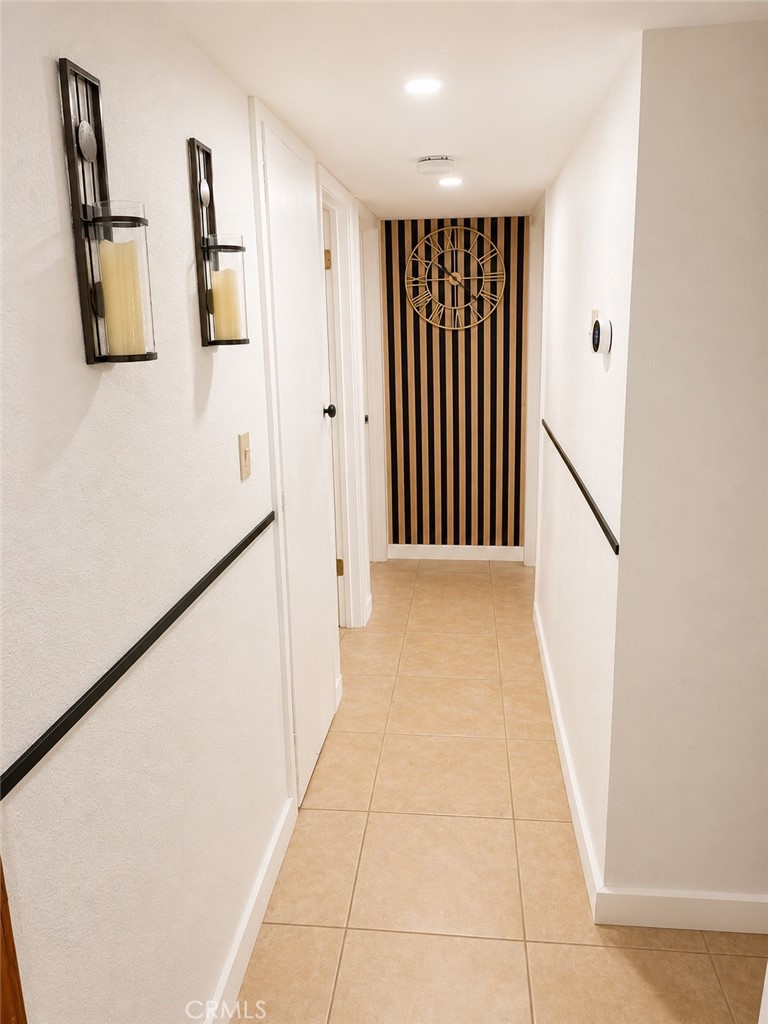 12664 Esther Property Photo 14