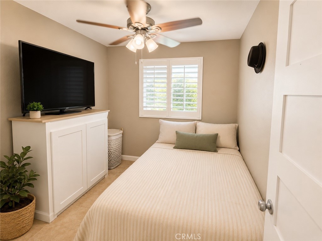 12664 Esther Property Photo 18