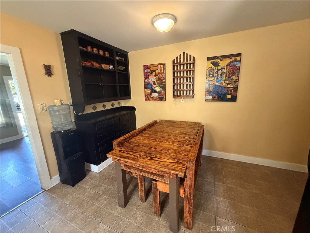 936 N Laurel Property Photo 7