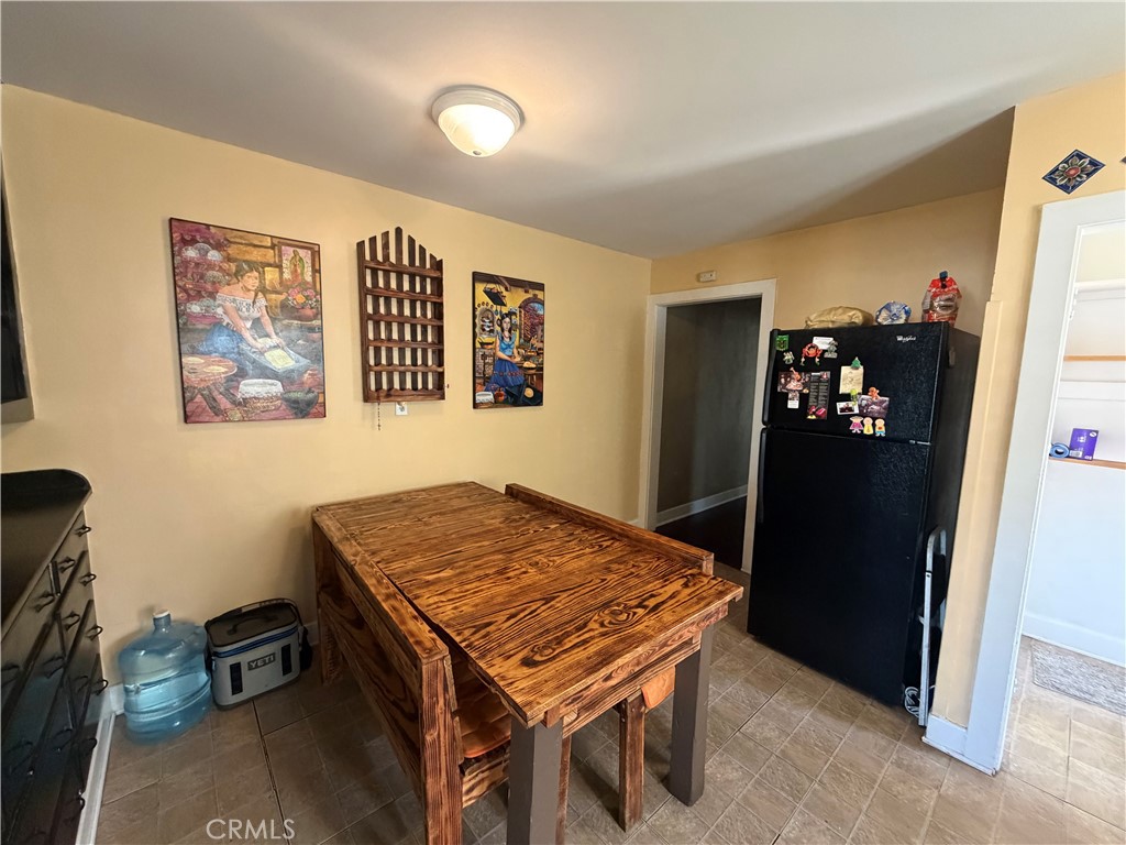 936 N Laurel Property Photo 8