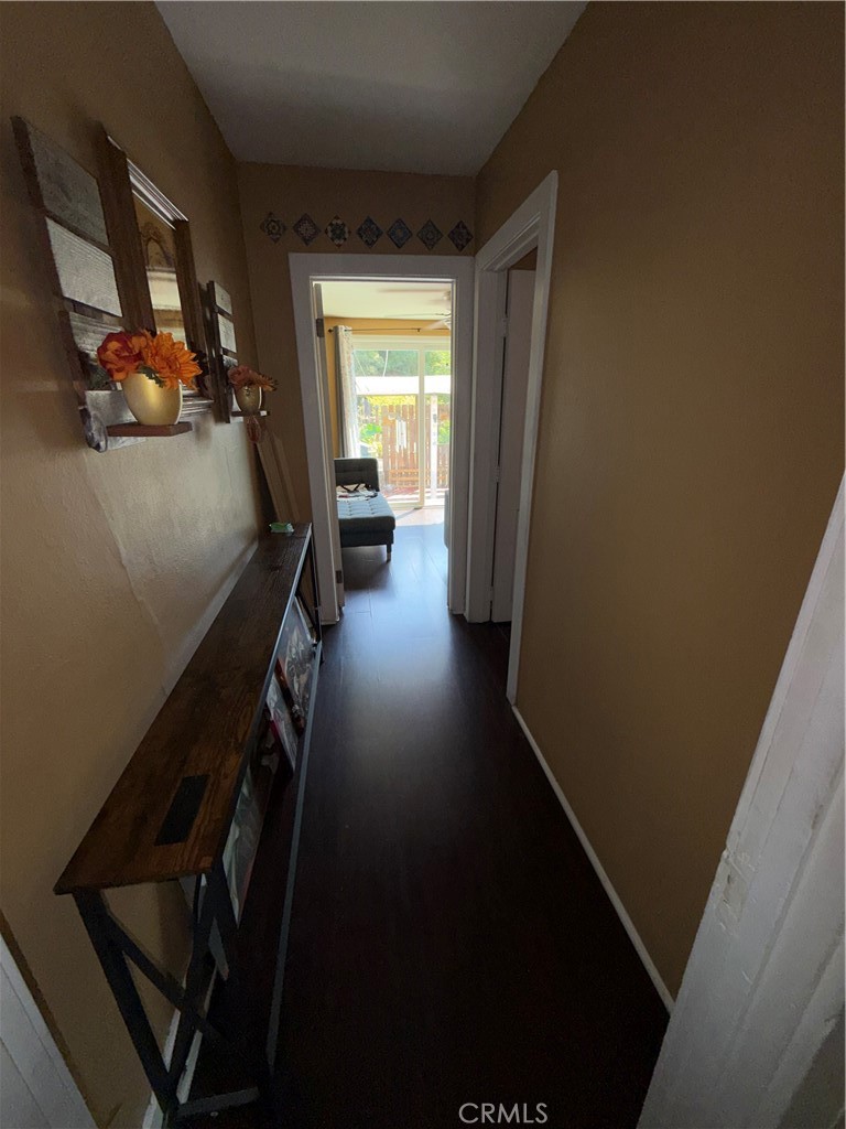 936 N Laurel Property Photo 17
