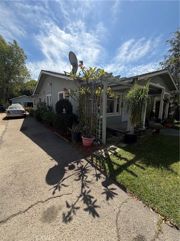 936 N Laurel Property Photo 40
