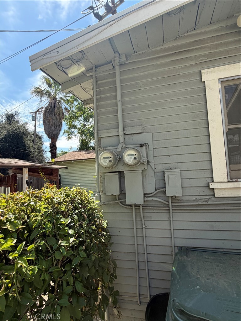 936 N Laurel Property Photo 42