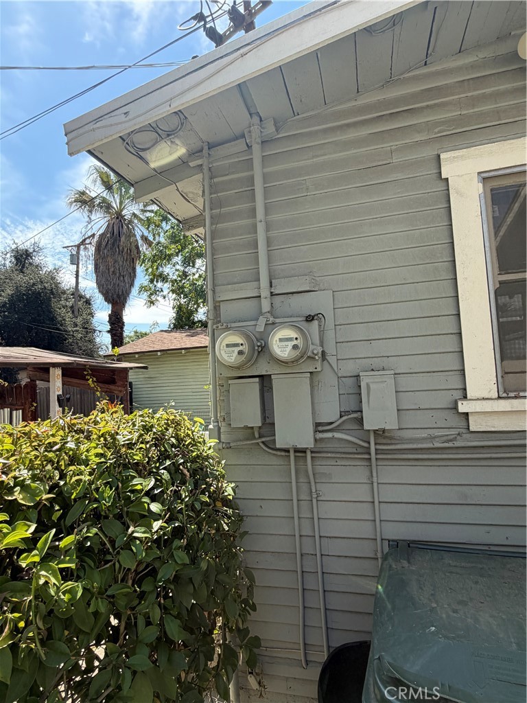 936 N Laurel Property Photo 42