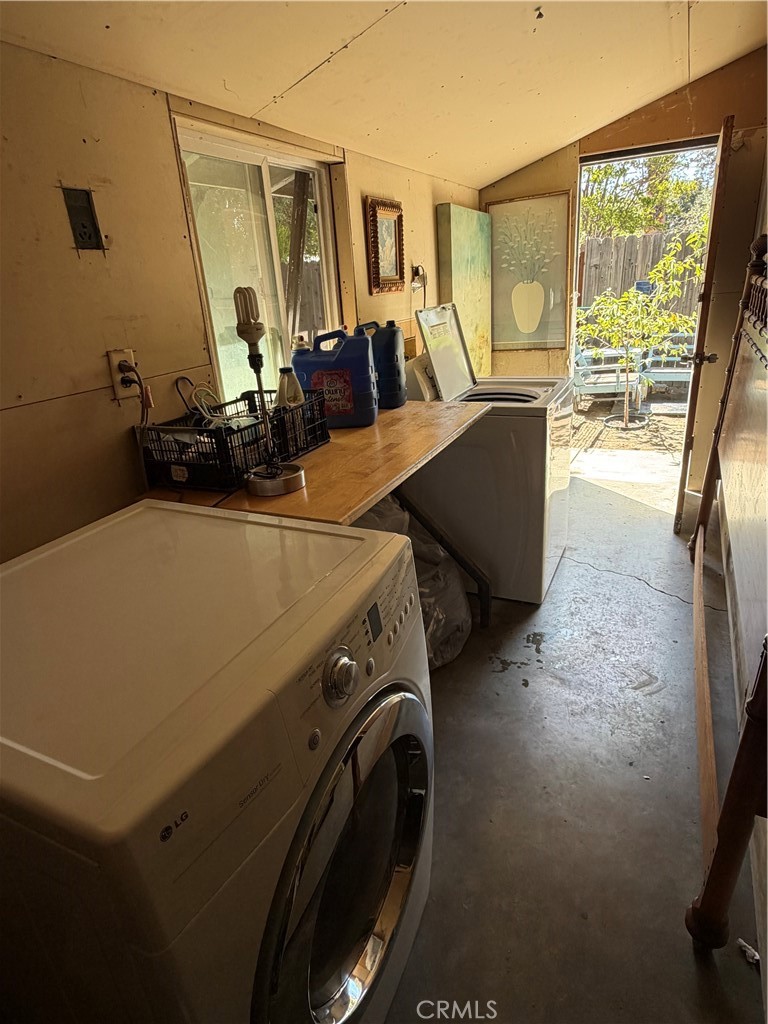 936 N Laurel Property Photo 62