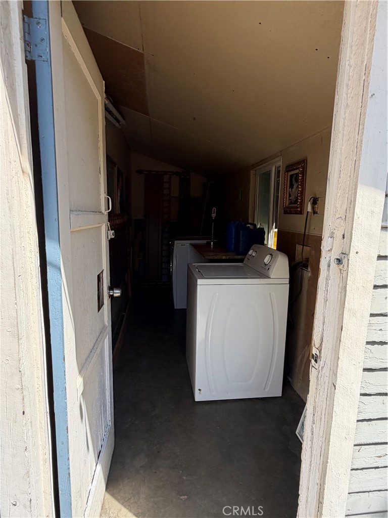 936 N Laurel Property Photo 63