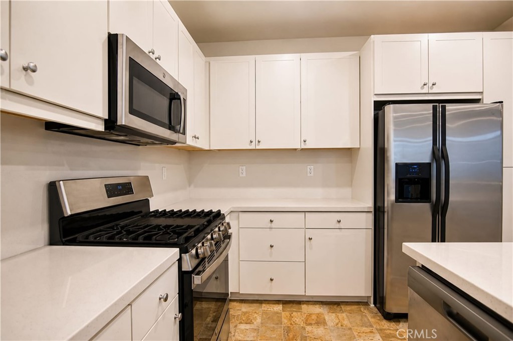 5585 Kate Way 6 Property Photo 6
