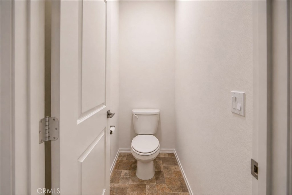 5585 Kate Way 6 Property Photo 10
