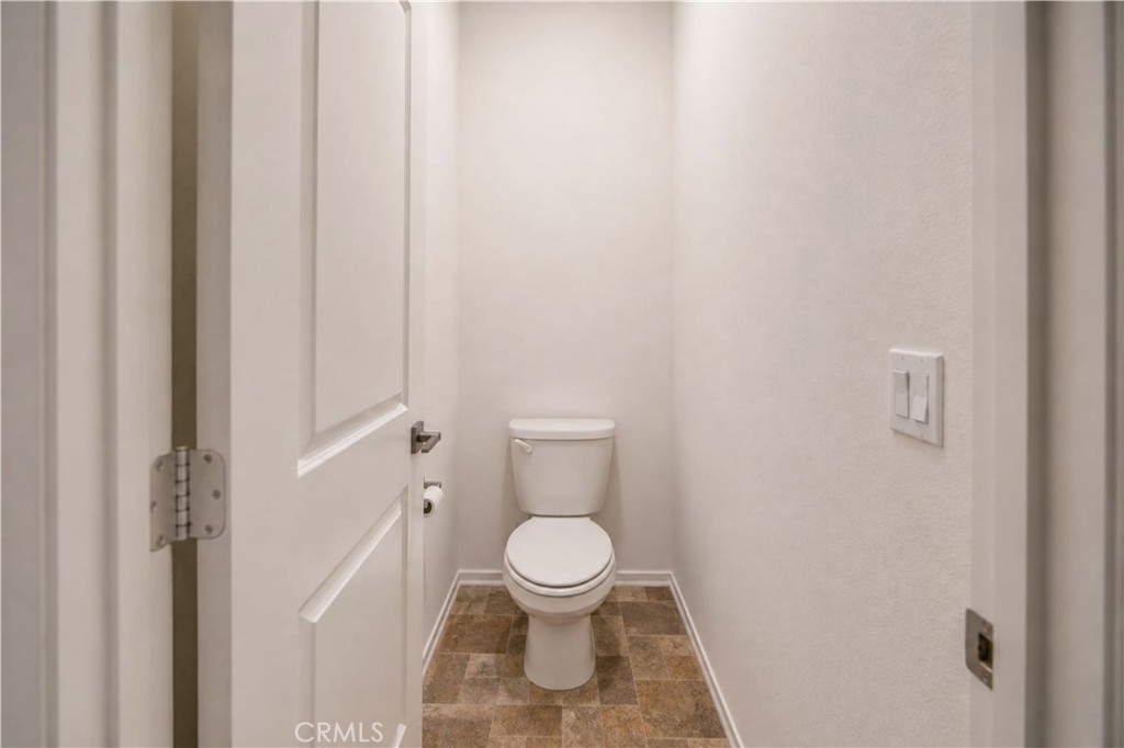 5585 Kate Way 6 Property Photo 10