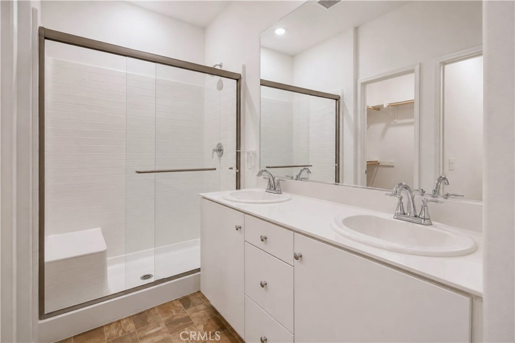 5585 Kate Way 6 Property Photo 11