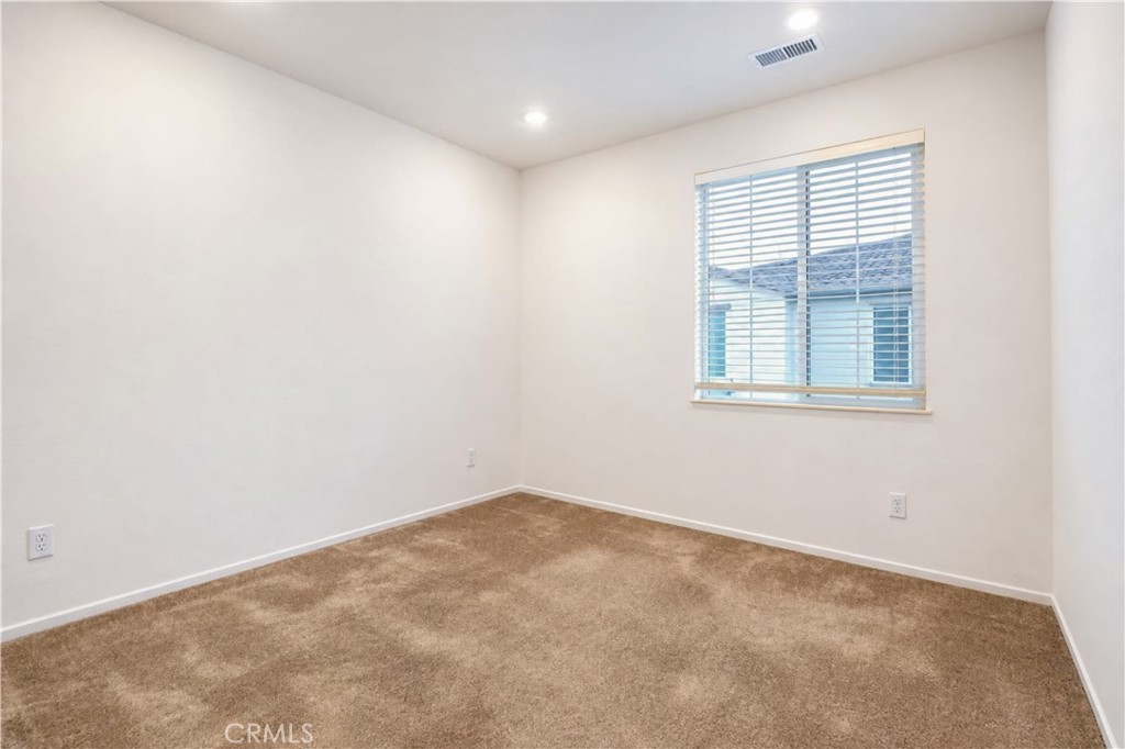 5585 Kate Way 6 Property Photo 14
