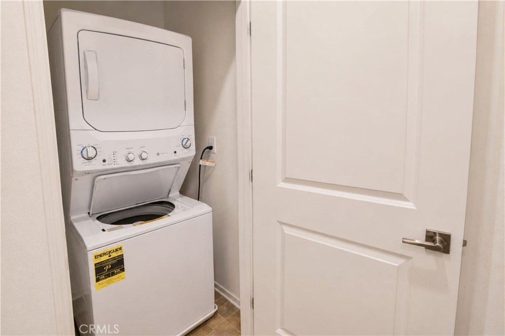 5585 Kate Way 6 Property Photo 16