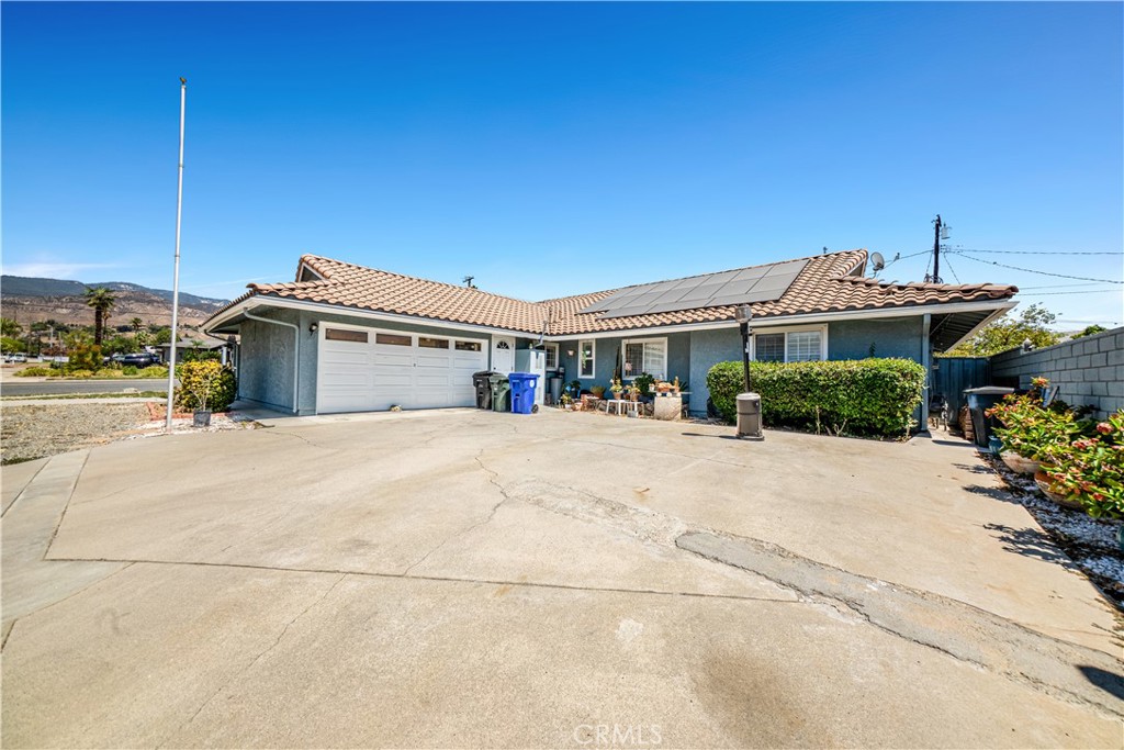 6061 Arden Property Photo 2