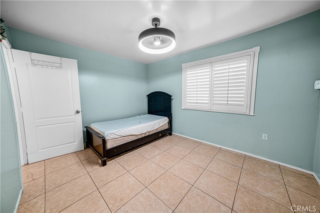 6061 Arden Property Photo 9