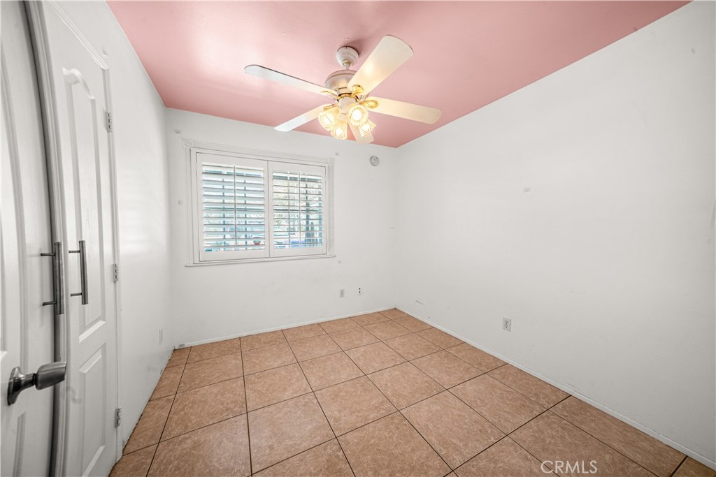 6061 Arden Property Photo 10