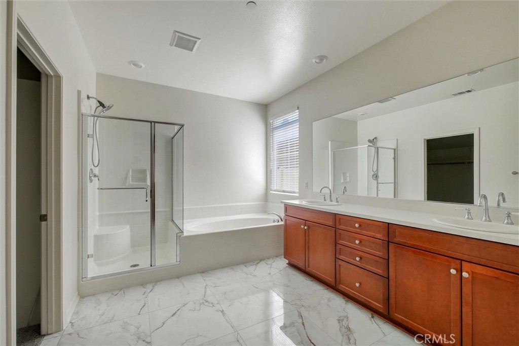3978 Scarlet Oak Court Property Photo 23