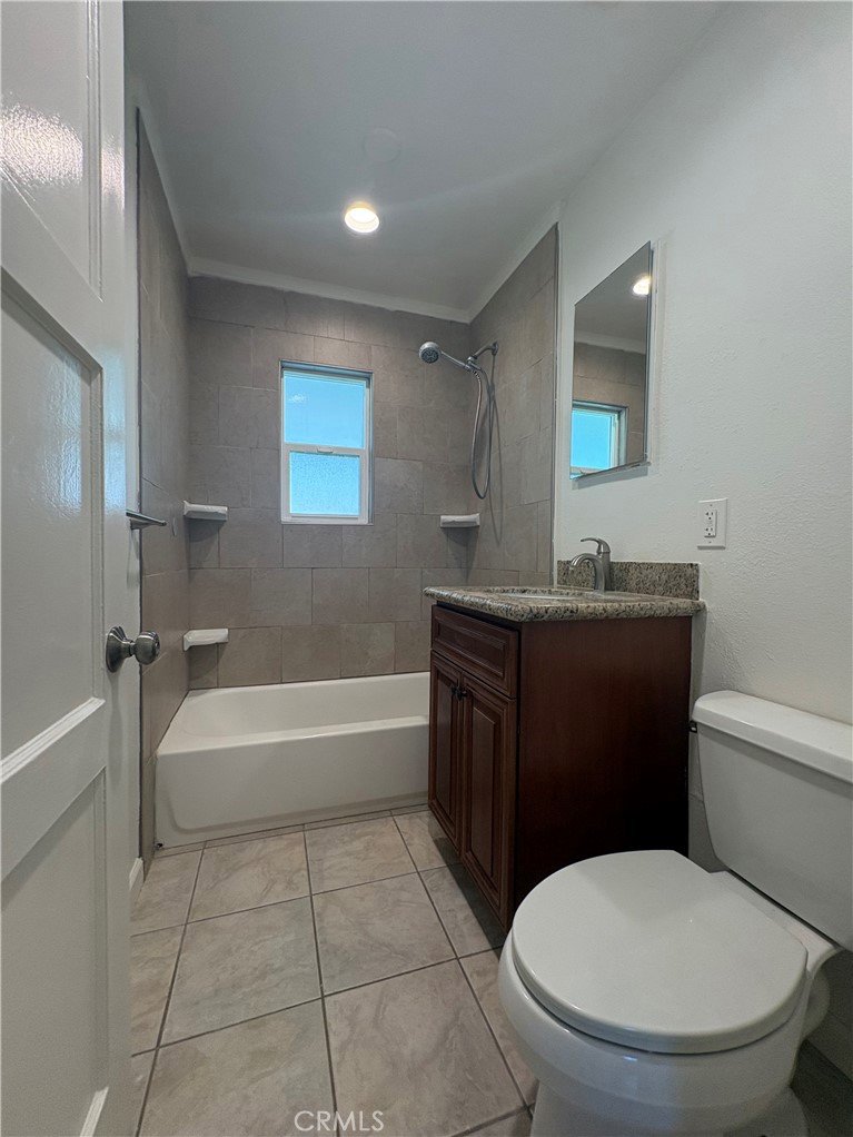 7748 Pickering Property Photo 8