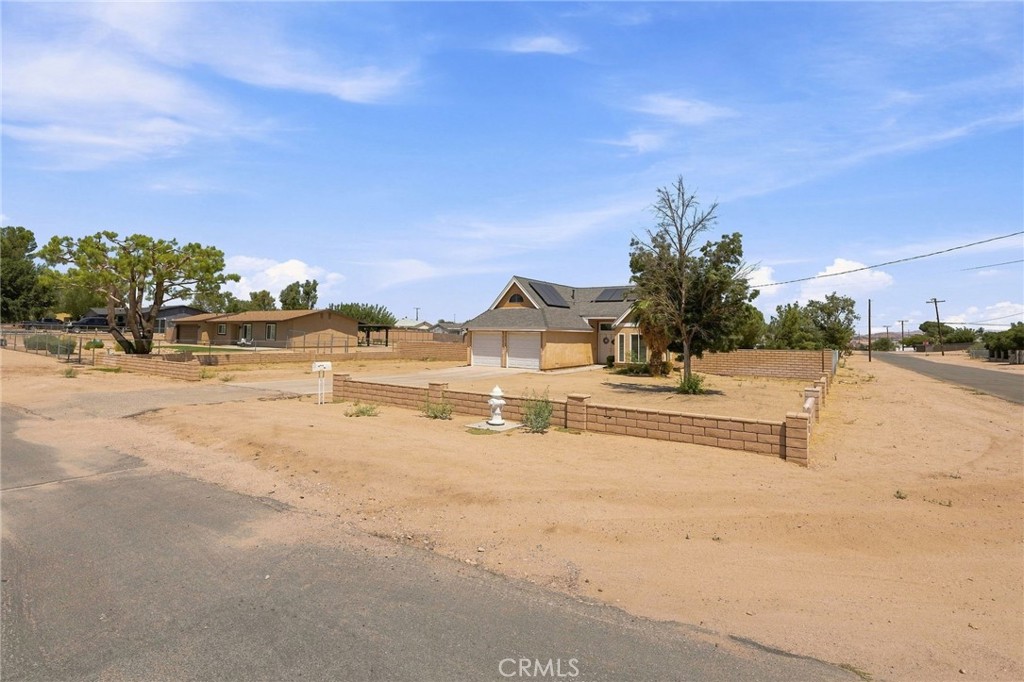 18170 Capri Property Photo 4