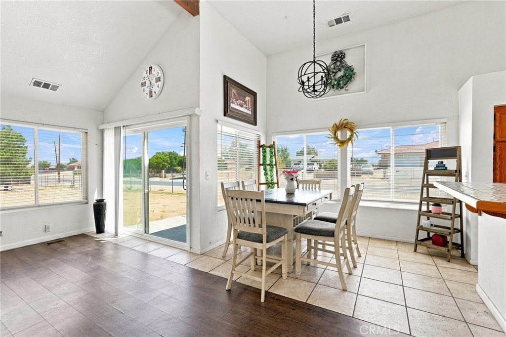 18170 Capri Property Photo 14