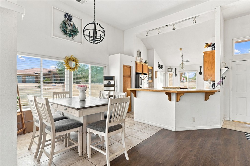 18170 Capri Property Photo 15