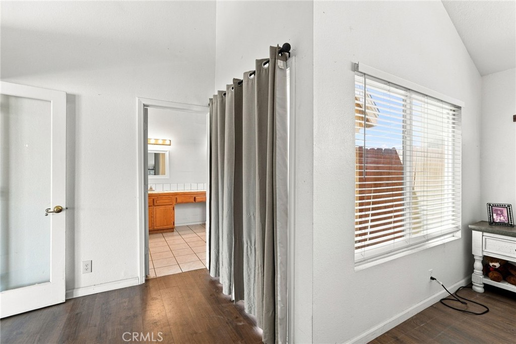 18170 Capri Property Photo 28