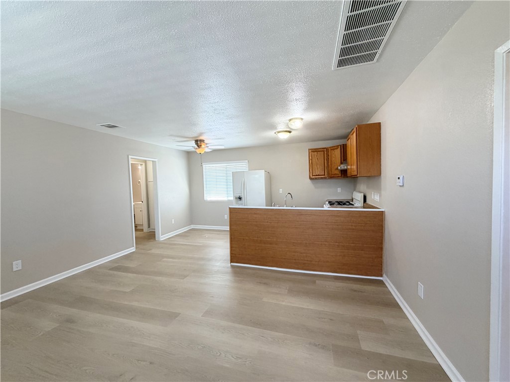 350 S Ashford Avenue Property Photo 6