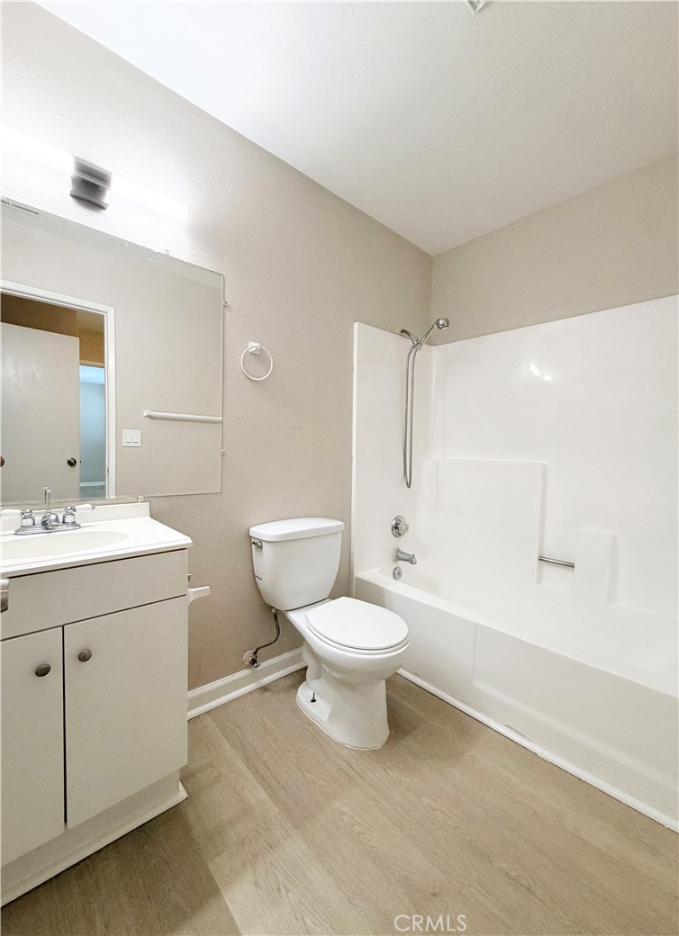 350 S Ashford Avenue Property Photo 11