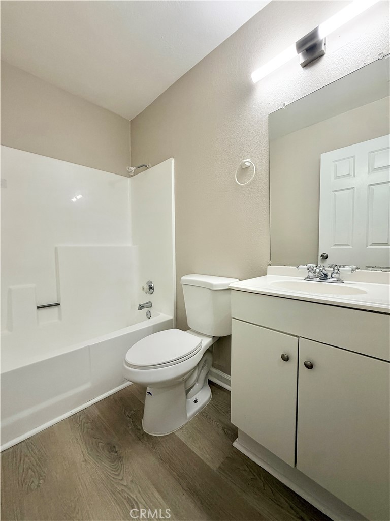 350 S Ashford Avenue Property Photo 14