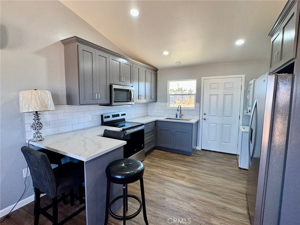 8867 Gorgonio Road B Property Photo 3