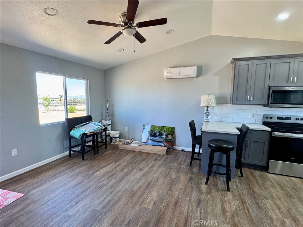 8867 Gorgonio Road B Property Photo 4