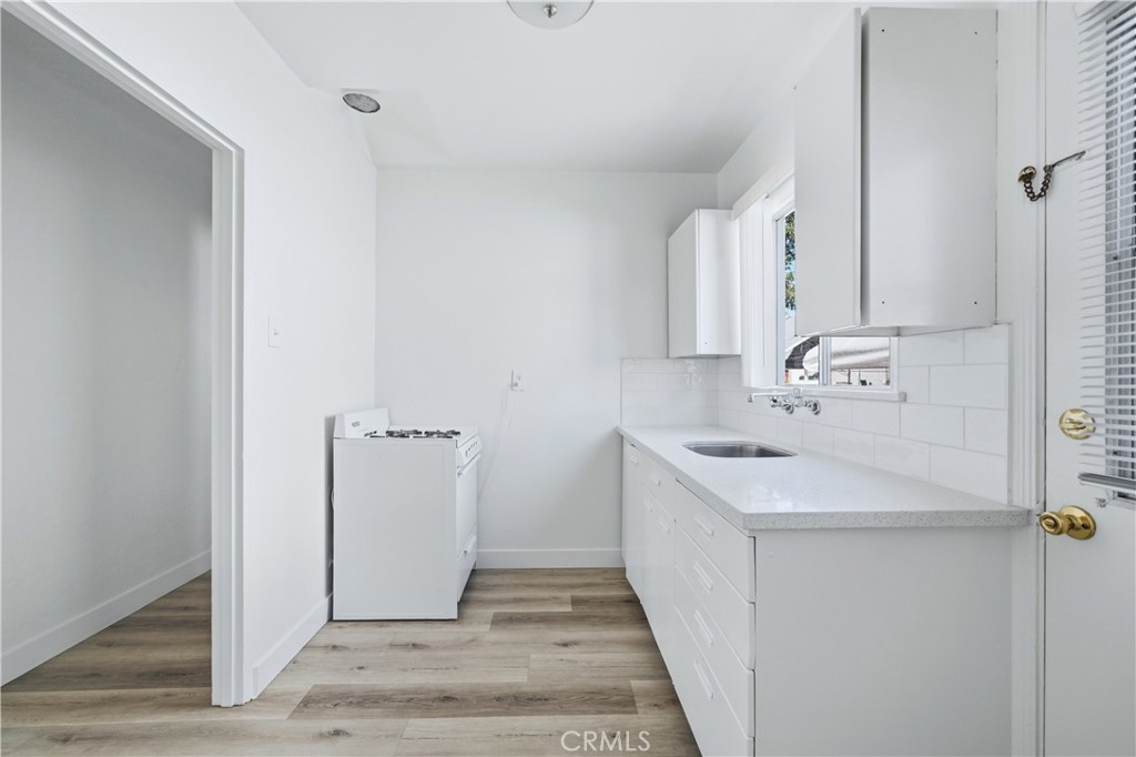 2472 Chestnut Avenue Property Photo 16