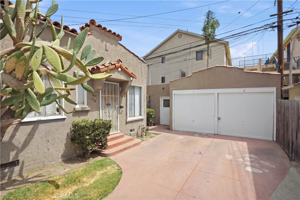 2472 Chestnut Avenue Property Photo 29