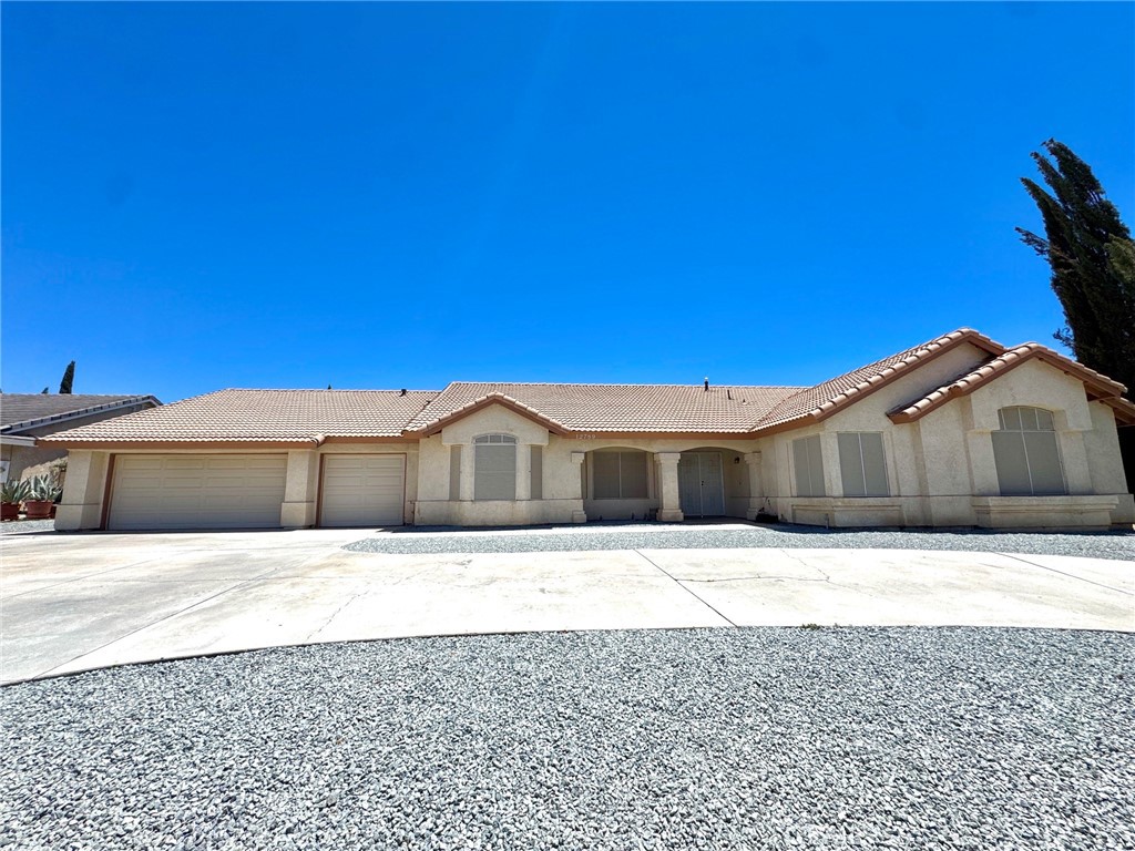 12789 Yorkshire Drive Property Photo 1