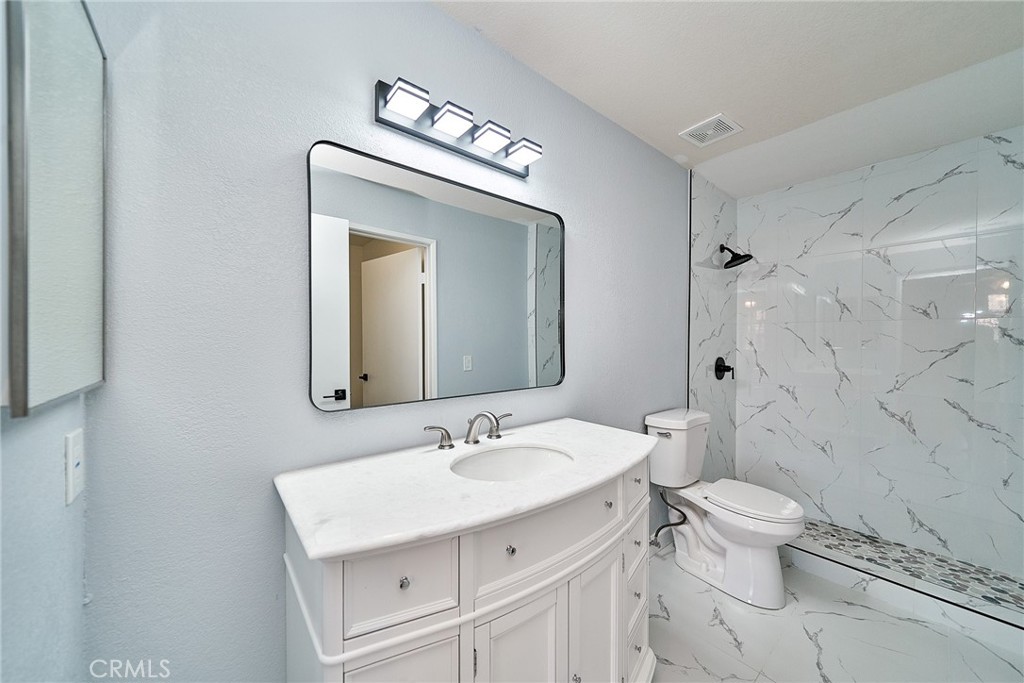 12584 Atwood Court Property Photo 16