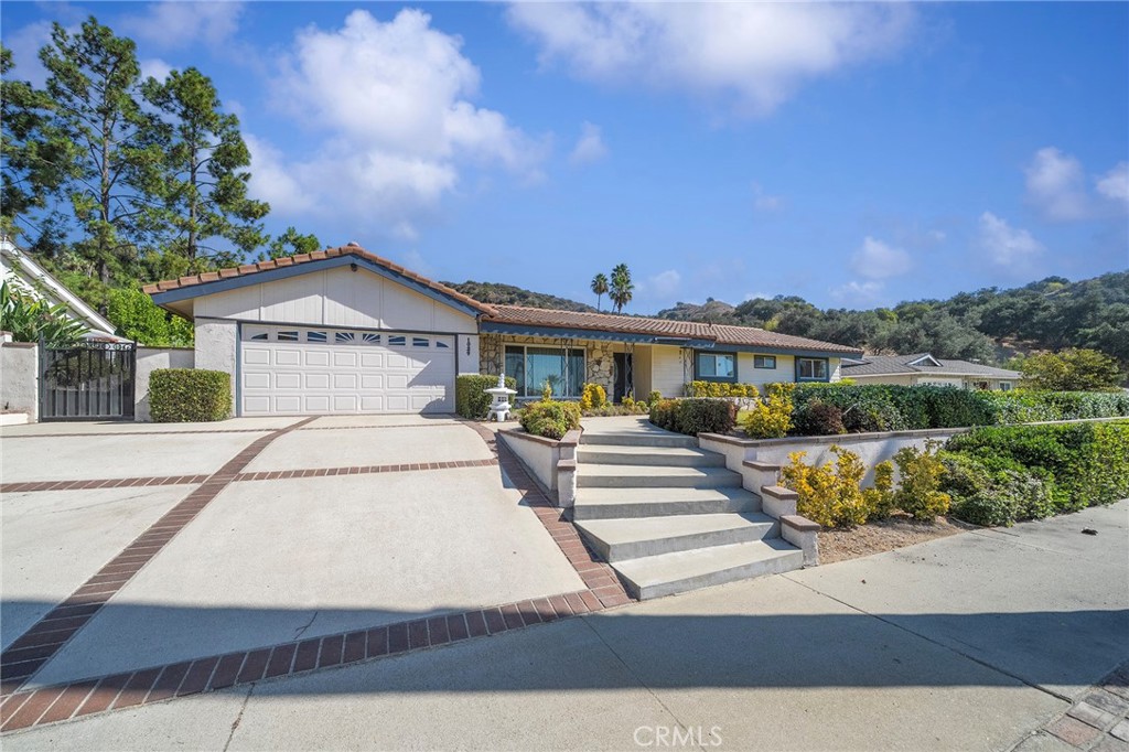 1029 Coronet Street Property Photo 1