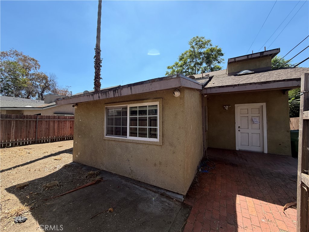 21514 Cohasset Street Property Photo 1