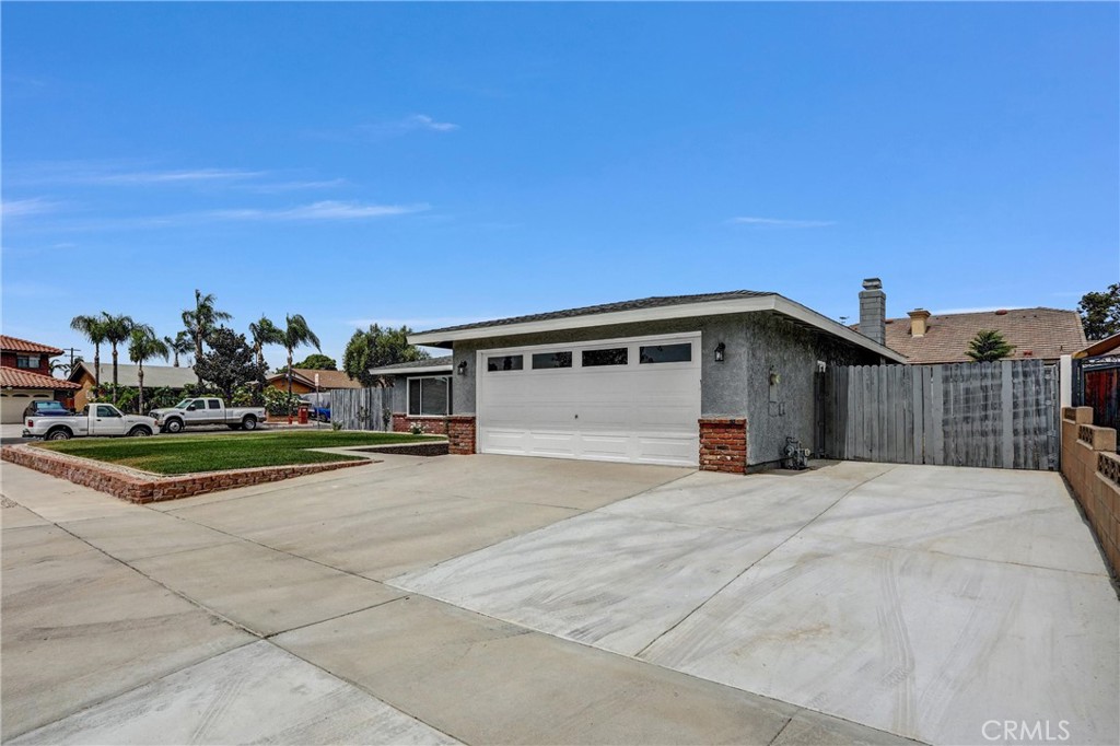 16410 Fontlee Lane Property Photo 3