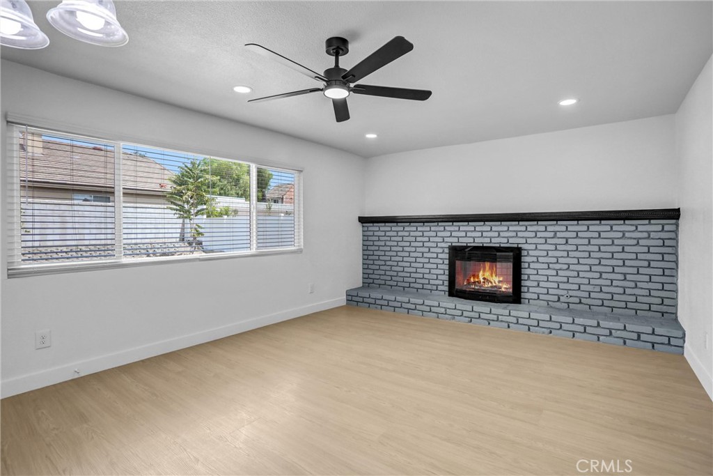 16410 Fontlee Lane Property Photo 4