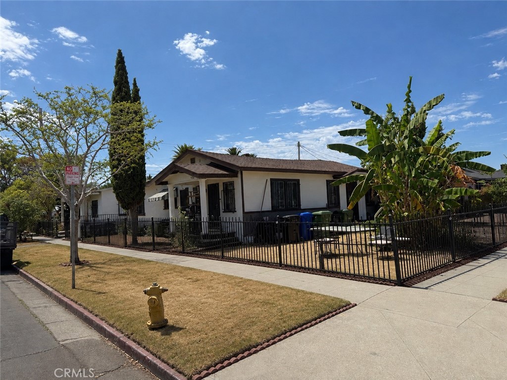 5953 S Denker Avenue Property Photo 1