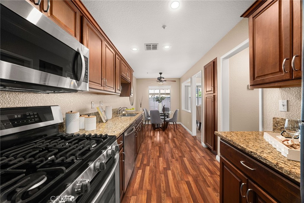 11508 Stoneridge Drive Property Photo 15