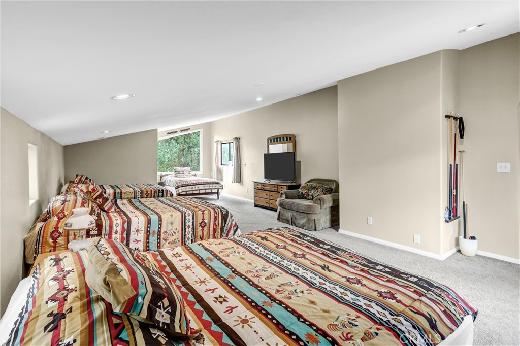 356 Greenspot Boulevard Property Photo 29